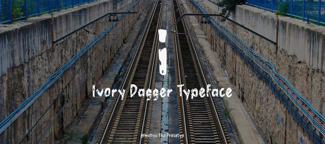 i Ivory Dagger Font