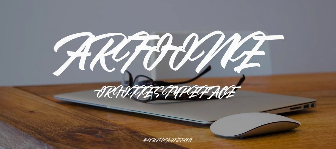 Artoone Oriottes Font