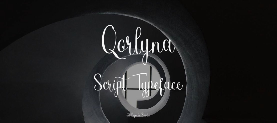 Qorlyna Script Font