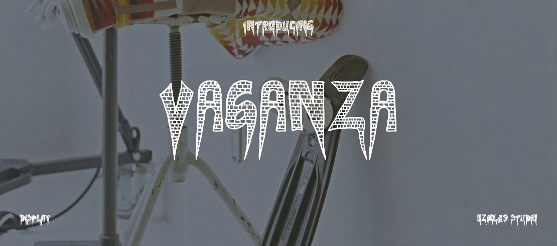 VAGANZA Font