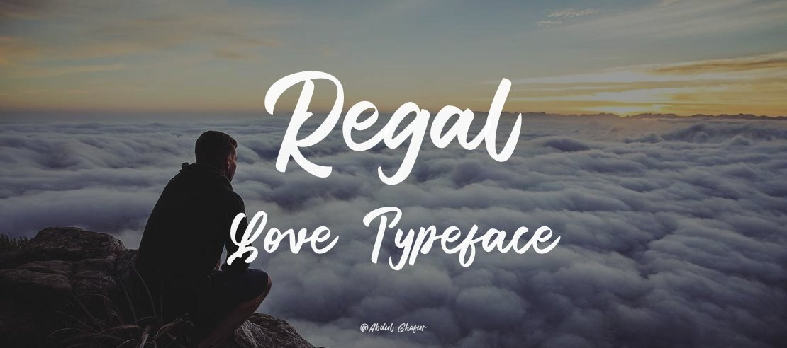 Regal Love Font