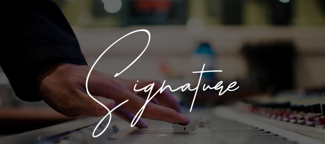 Signature Austine Font